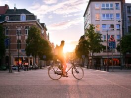 Embracing the urban flow: The joy of cycling